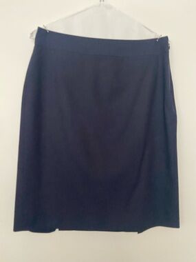 Banana Republic Classic Navy Pencil Skirt sz. 6
